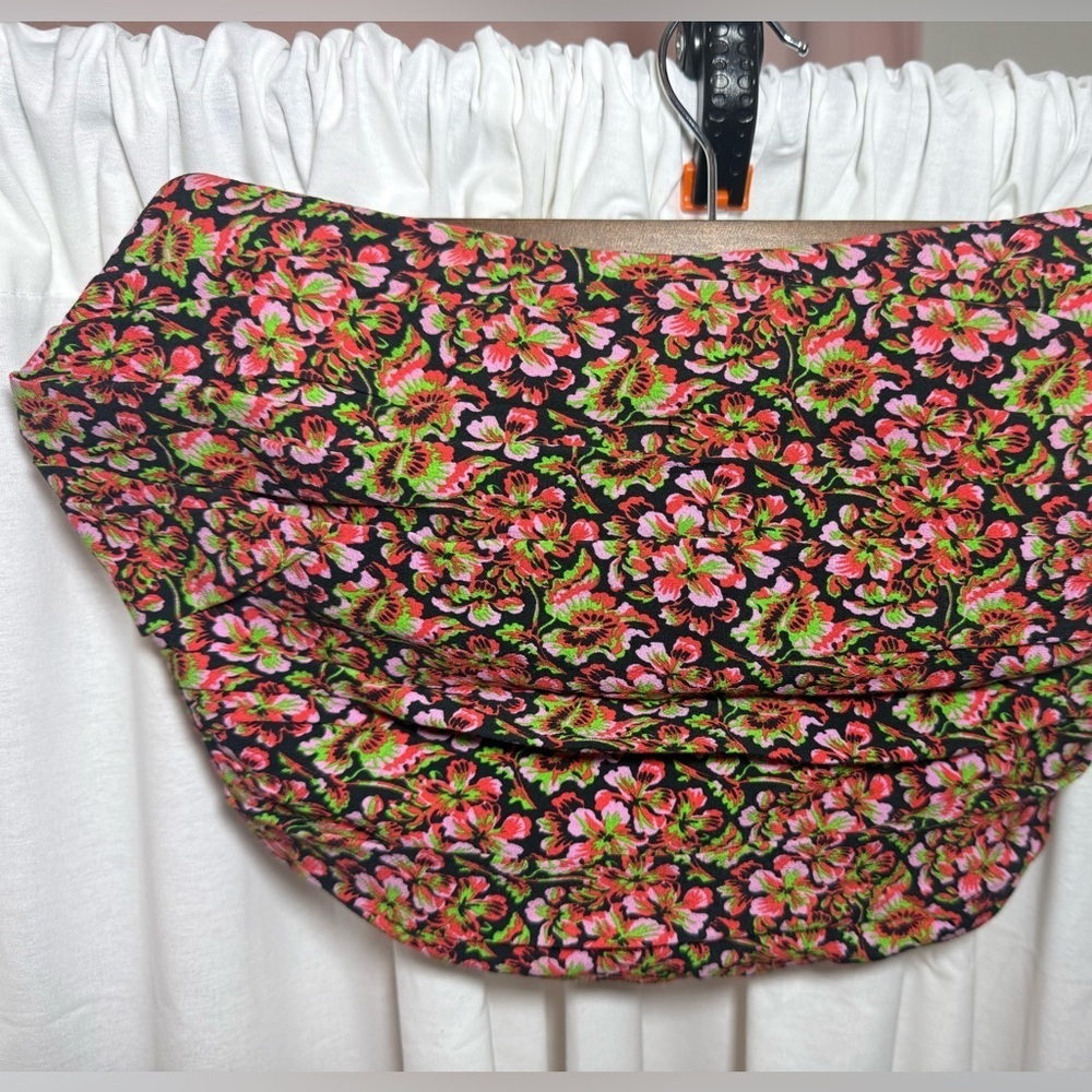 Zara Womens Medium Black Neon Floral Print Blouse Statement Top M
